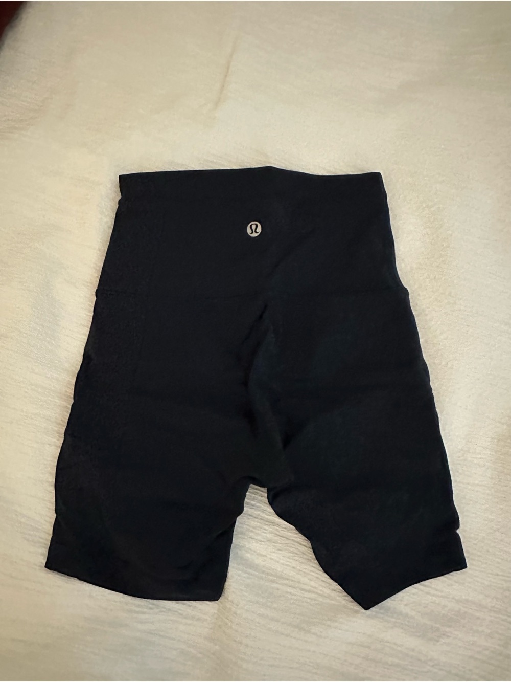 Lululemon wunder train shorts 6in